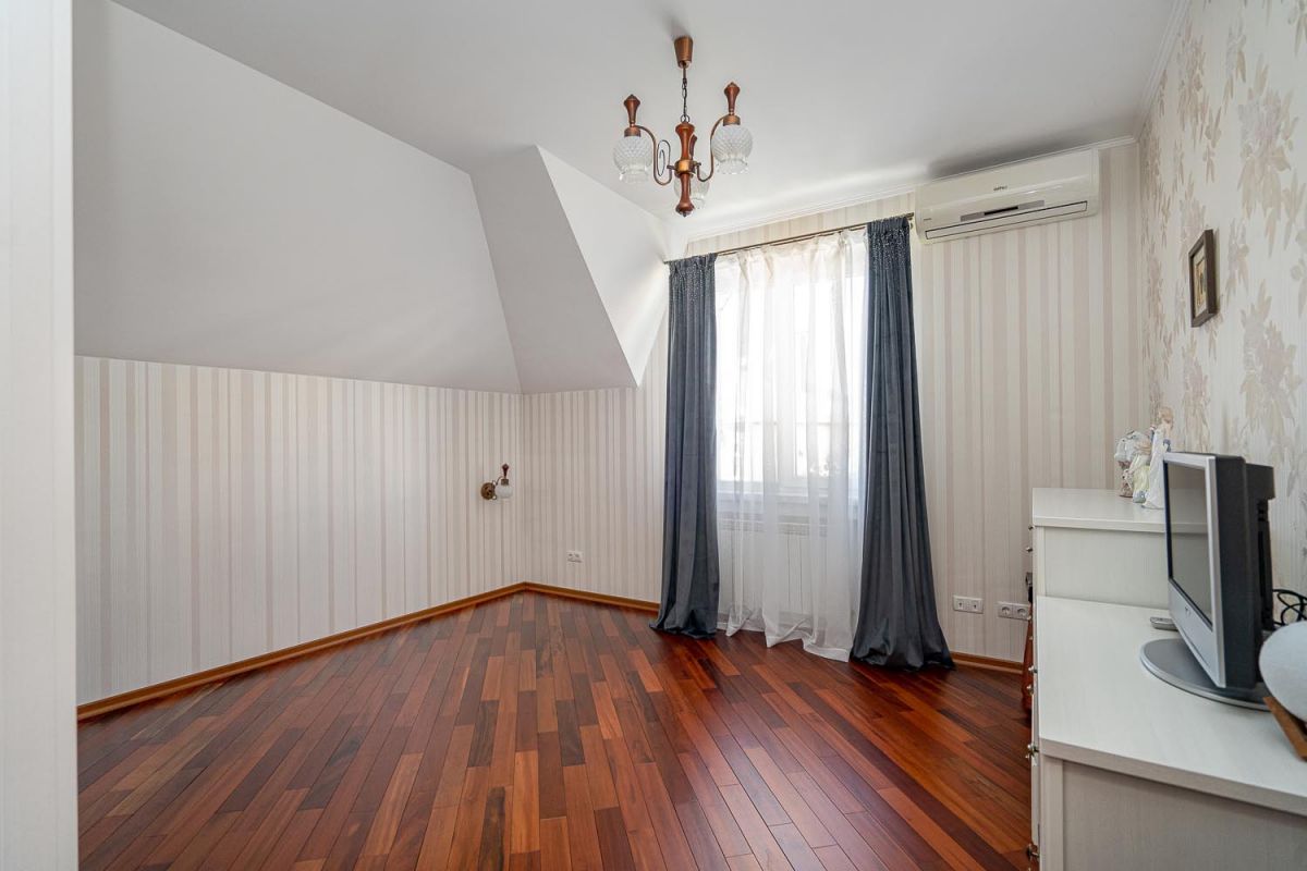 Дом   по адресу Валерьяново, Улица Криничная, 4 к.А