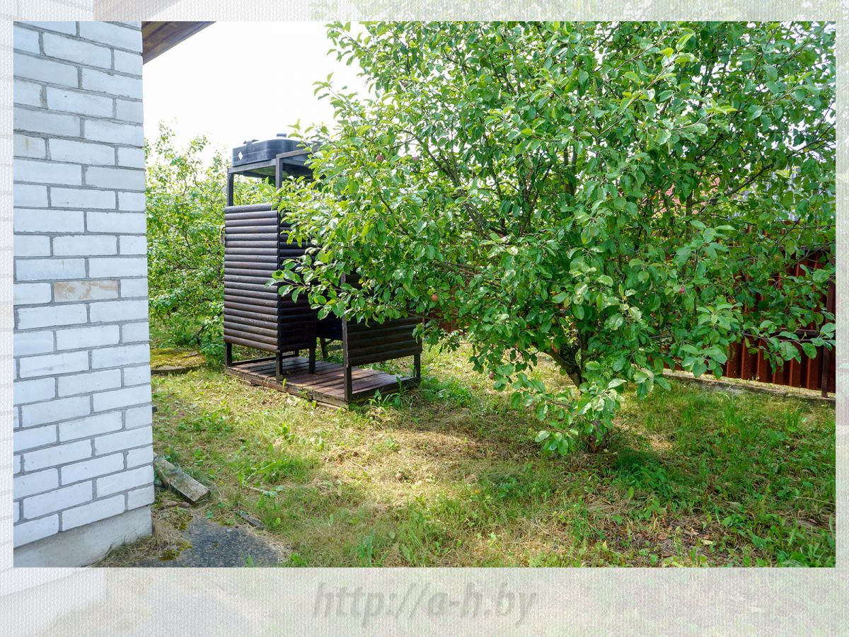 Дом   по адресу Нарочь, Улица Солнечная, 10