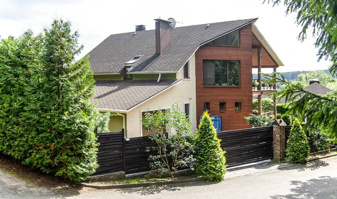 Дом   по адресу Губичи, Улица Нагорная, 4