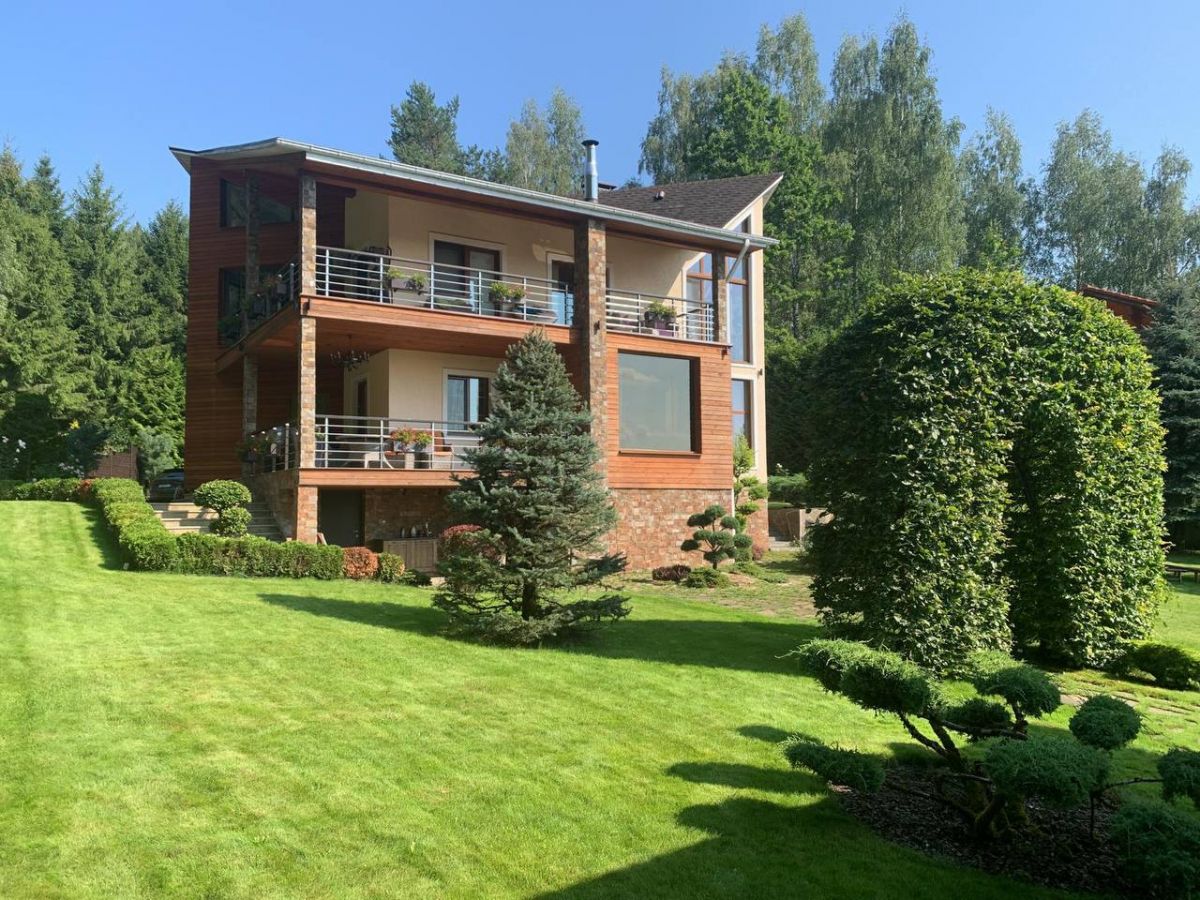 Дом   по адресу Губичи, Улица Нагорная, 4