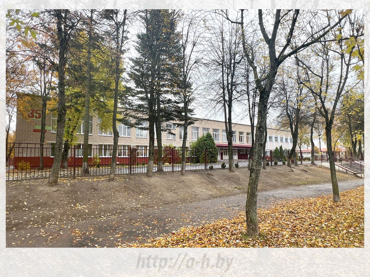 3 комнатная квартира  по адресу Минск, Янки Мавра, 64