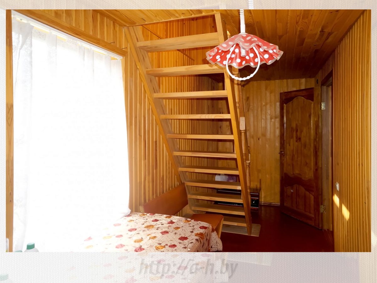 Дом   по адресу Нарочь, Улица Солнечная, 10