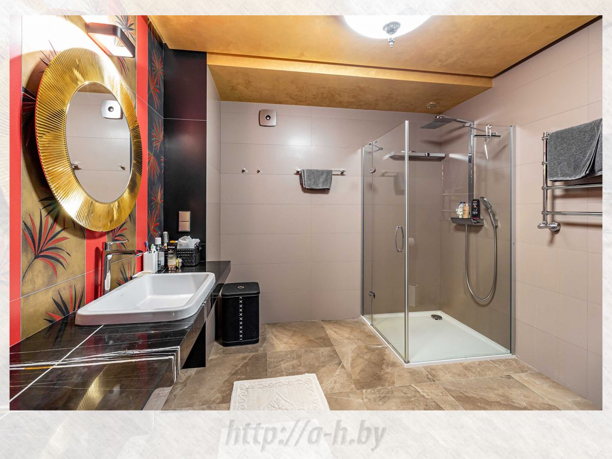 Усадьба   по адресу Лихачи, Улица Весенняя