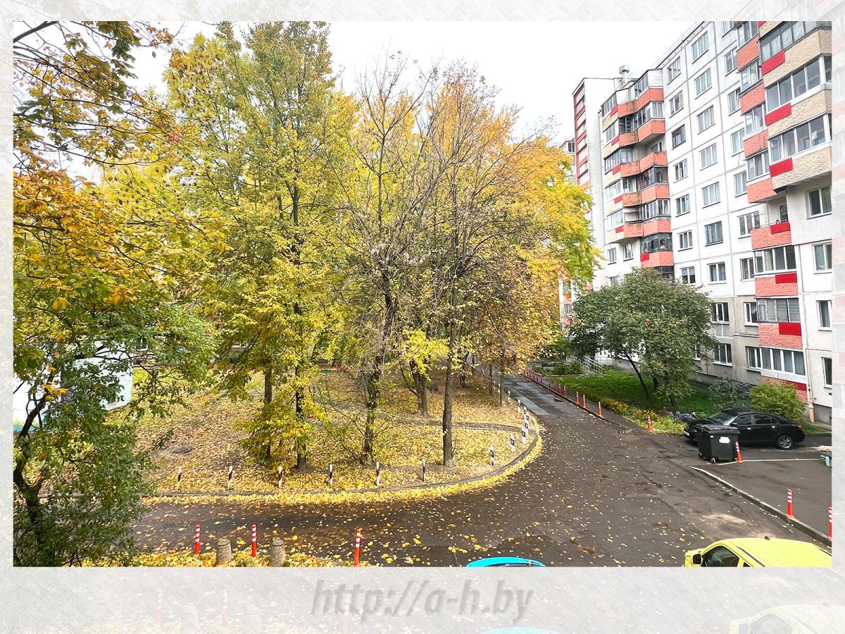 3 комнатная квартира  по адресу Минск, Янки Мавра, 64