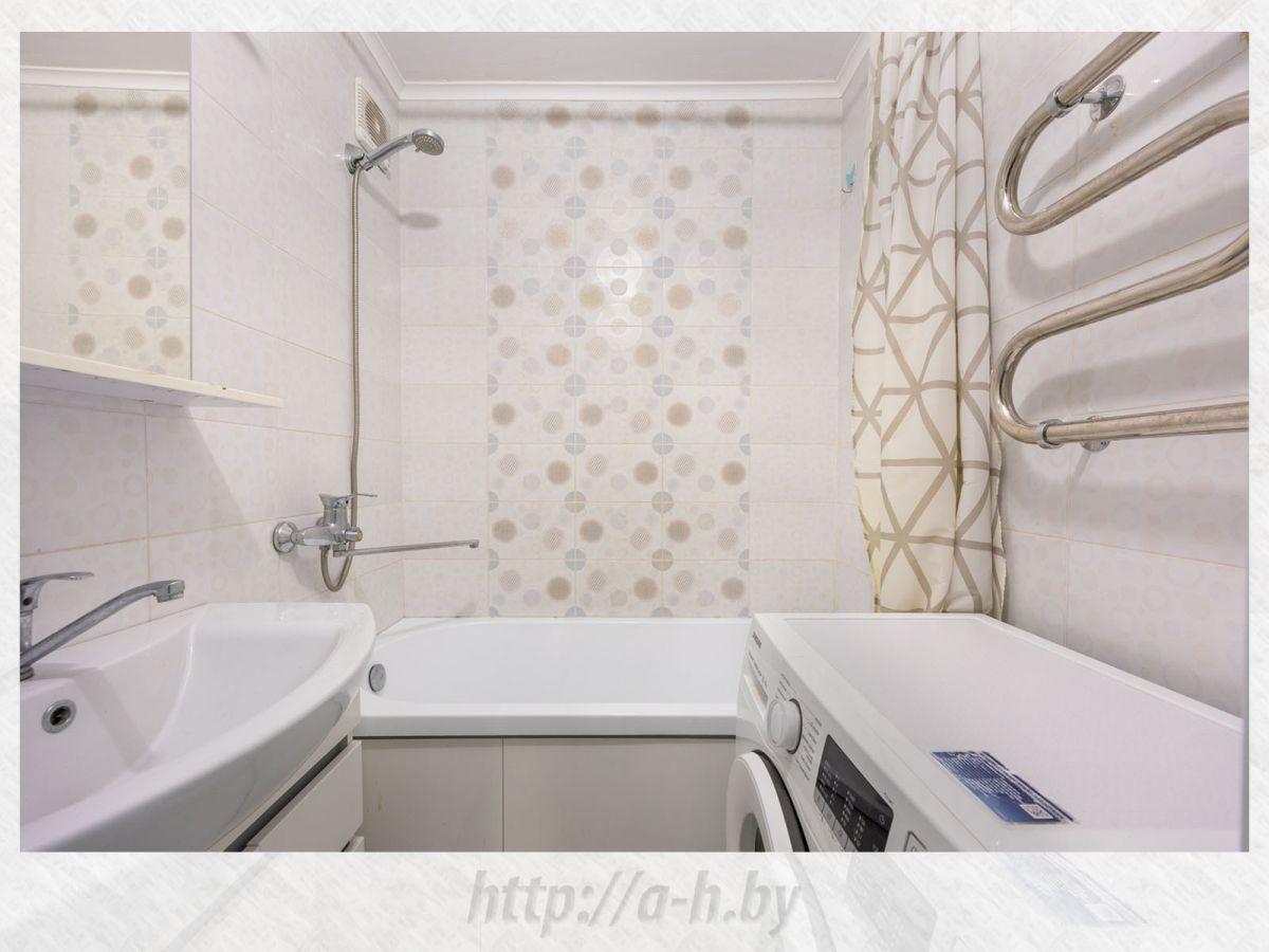 3 комнатная квартира  по адресу Минск, Михася Лынькова, 15