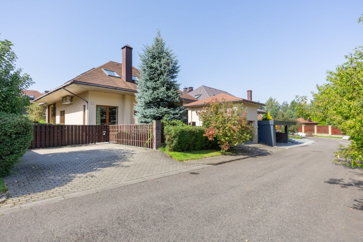 Дом   по адресу Дички