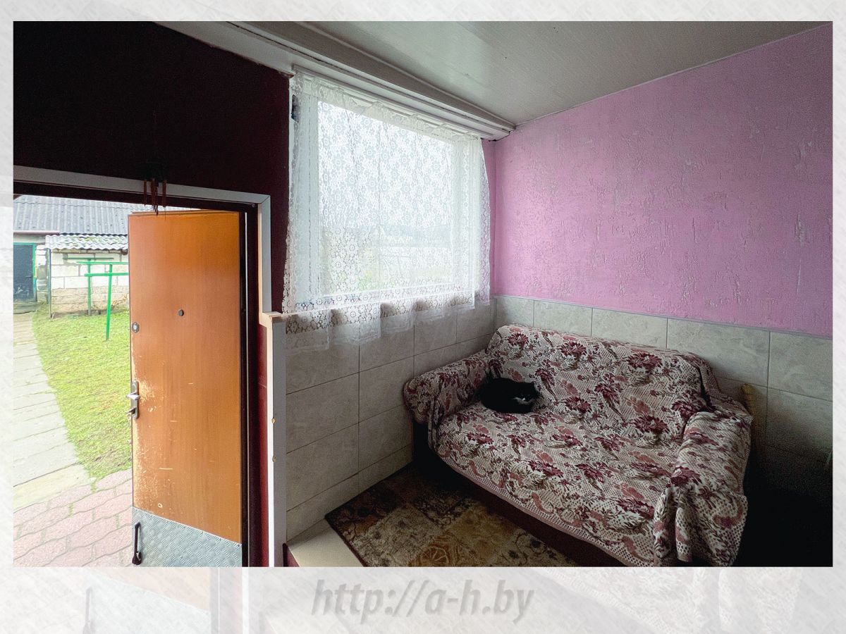 Полдома   по адресу Скориничи