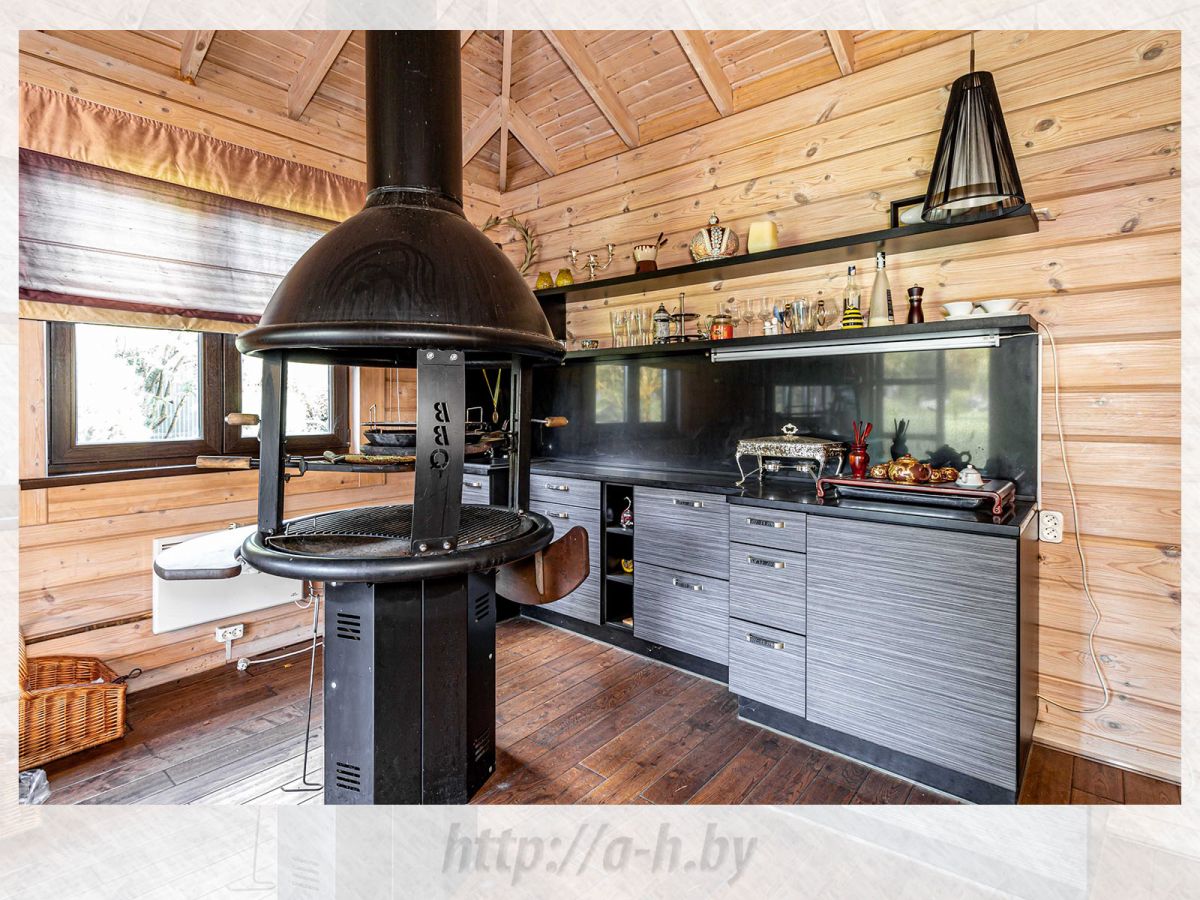 Усадьба   по адресу Лихачи, Улица Весенняя