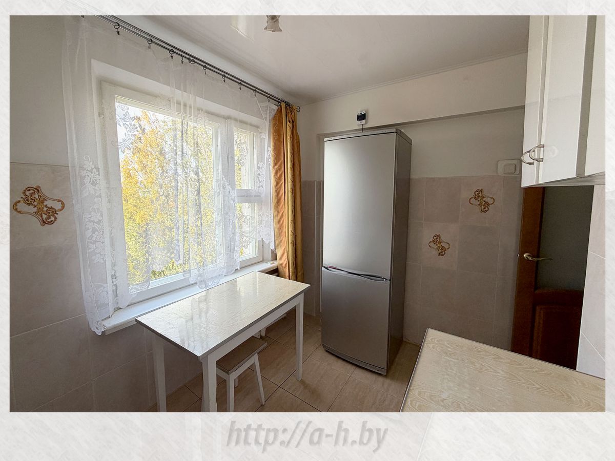  49.00м.кв., комнат 2, Минск (улица Бельского, 25)